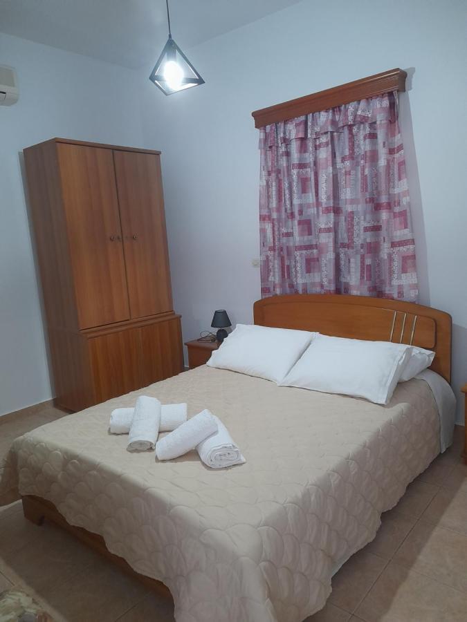 Elzahed Apartments Maestro Kímolos Esterno foto